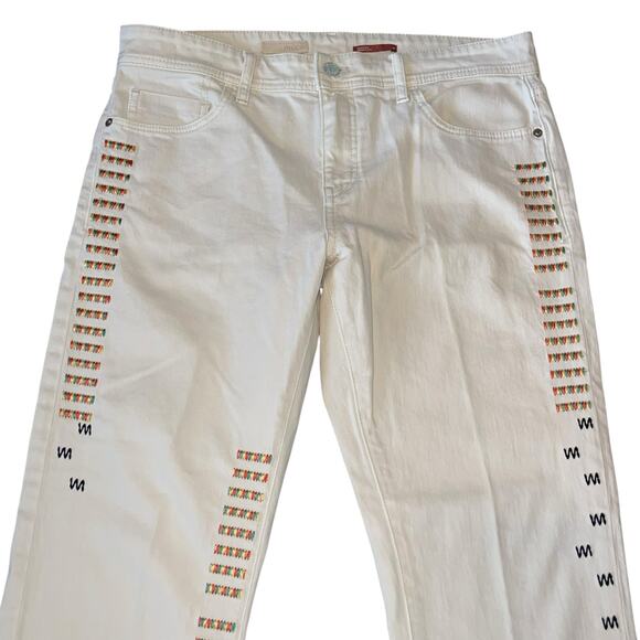 Pilcro Embroidered Jeans Anthropologie Boyfriend Mid Rise - Picture 3 of 11